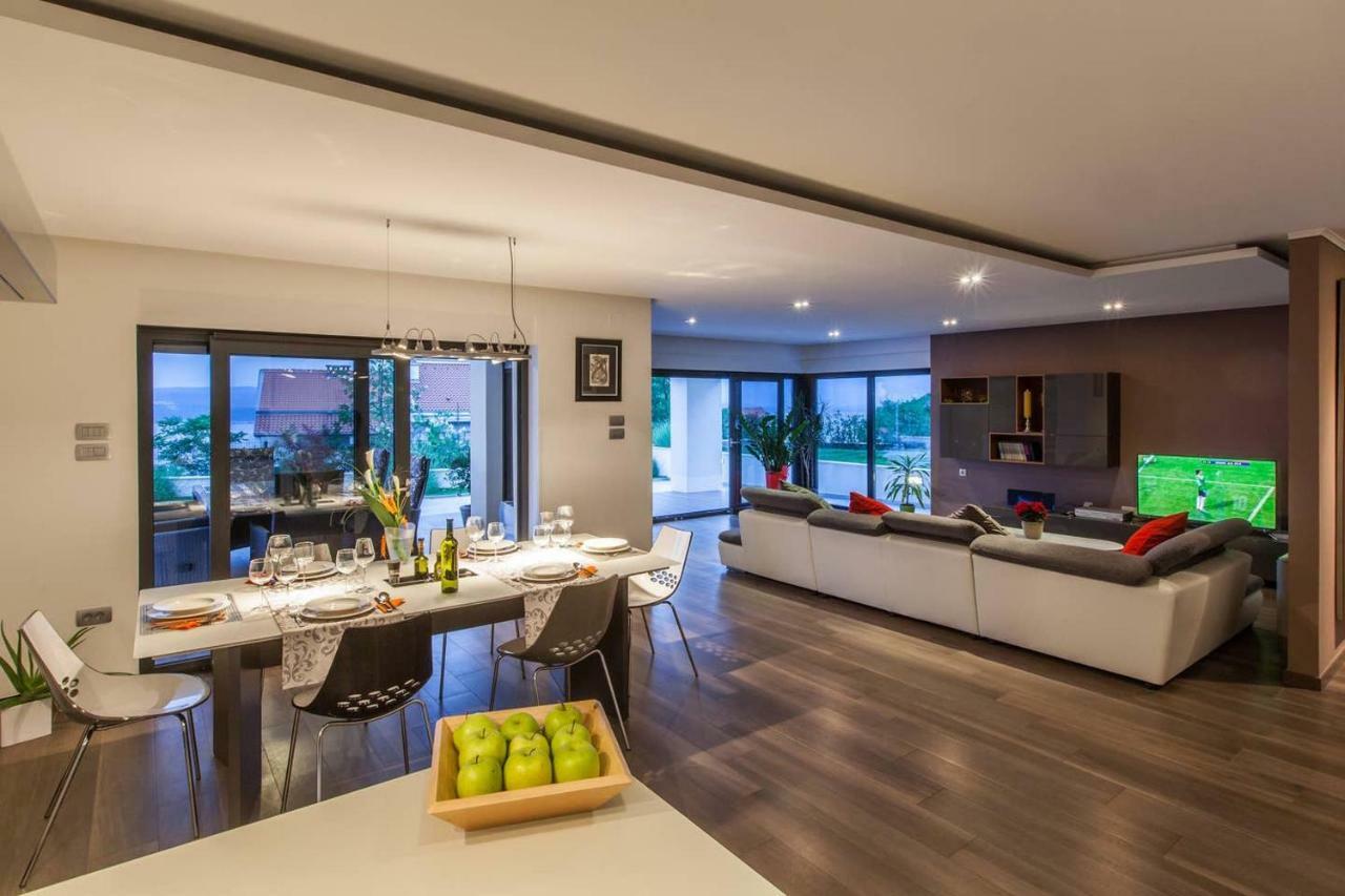 Villa Rina - Luxury Holiday Home Crikvenica Kültér fotó